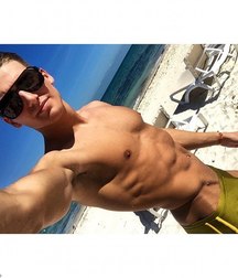 Hot guys and hot bulbs. 5740a1a9ac623.jpg
