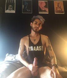 Real Hot men 57718a4d4a892.jpg