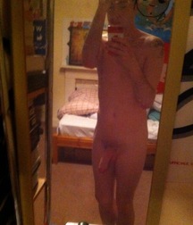 Panic Selfies Gay Porn Boys 5ed64d3b9b6c8.jpg
