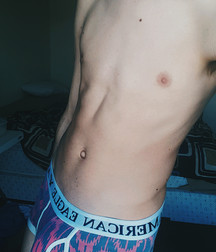 Beautiful Guy 58e2597adbab0.jpg