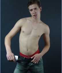 DOMINIK 59e27ec759d9f.jpg