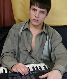 AB Derek 59e5b01d0596f.jpg