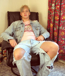 AB James 59e60172126ba.jpg