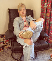 AB James 59e6017dad84a.jpg