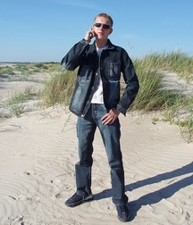Artur 59f0d34b5a55d.jpg