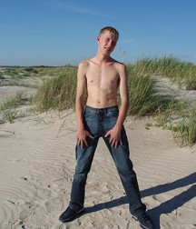 Artur 59f0d355e3a66.jpg