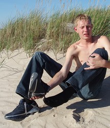 Artur 59f0d358c651f.jpg