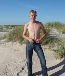 Artur 59f0d3688f812.jpg