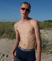 Artur 59f0d3779043b.jpg