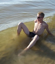 Artur 59f0d3928ee3f.jpg