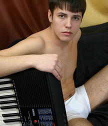 Derek 59f180f528fc2.jpg