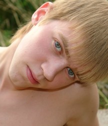 Artem 59f2e645881eb.jpg