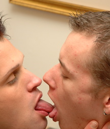 BoiBox_Luke_and_Scott 59f6d63872c99.jpg