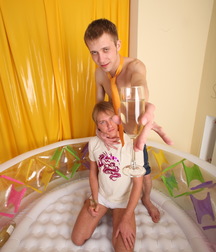 Alex pours not only champagne for his friends 59fb737d4783e.jpg