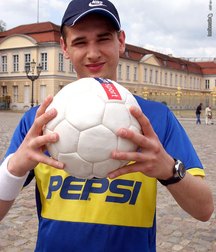 Benny from Berlin 5a2a512f641c2.jpg