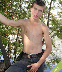 Viktor 5a2fcd99cfe1a.jpg