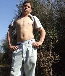 Alejandro 5a339a732f203.jpg
