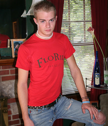 Alex 5a339b8d6ca0c.jpg