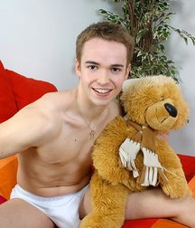 Elias 5a34e5079a55f.jpg