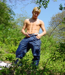 Kriss 5a34e5fbefae2.jpg