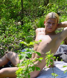 Kriss 5a34e6a04611f.jpg