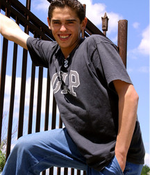 Alex 5a37998d96aa4.jpg