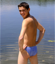 Alex 5a3799a1b52c8.jpg