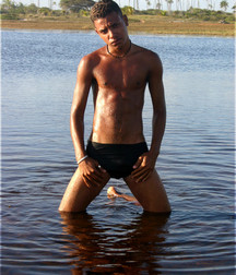 Andre 5a379e884a463.jpg