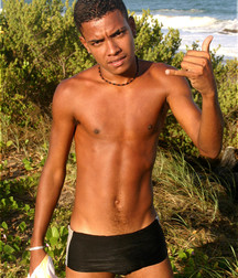 Andre 5a379e937a844.jpg