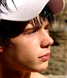 Andre B 5a379f4cdc22c.jpg