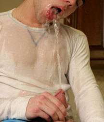 Boys Pissing Mix 5a40e7e36f82e.jpg