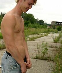 Pissing Boys 5a54ad2489708.jpg