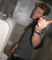 Pissing Boys 5a54ad33029d3.jpg