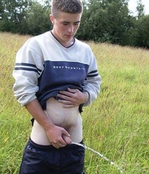 Pissing Boys 5a54ad3991dfe.jpg