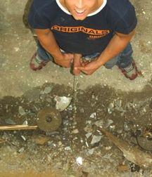 Pissing Boys 5a54ad65d6fea.jpg