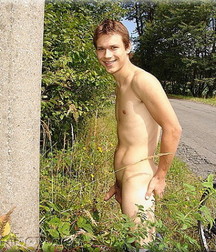 Pissing Boys 5a54adbb4afb2.jpg