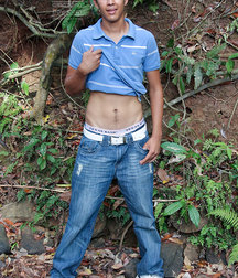 AB_Xhelin 5a59e57339cca.jpg