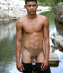 AB_Xunda 2 5a59e7916a257.jpg