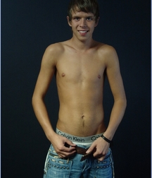 CHRISTIAN M 5a60478272f8c.jpg