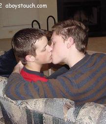 Twinks play together 5a744a067deb0.jpg