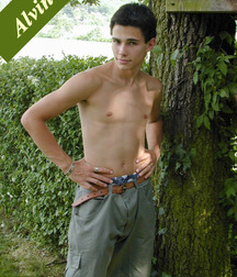 Alvin 5a8410d1c39f8.jpg