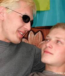 Shark & Clark 5a8c0f324c15f.jpg