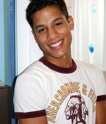 DuB_Aaron-01-02 5aa50d7a3f968.jpg
