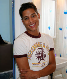 DuB_Aaron-01-02 5aa50d7b74320.jpg