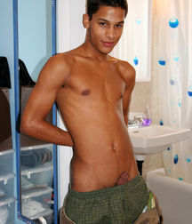 DuB_Aaron-01-02 5aa50da4db254.jpg