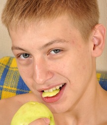 Cute model Dragan 5867cb0a186ea.jpg