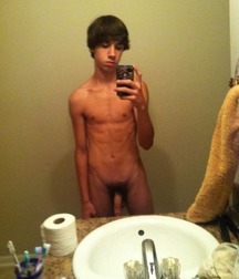 Hot Selfie Guys mirror boys porn nudes 61eedcfd1d521.jpg