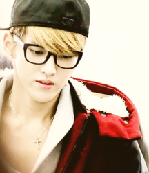 HOT Kpop 06 5860be28177ca.png