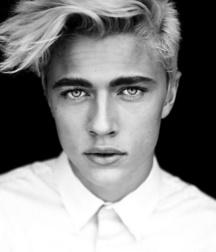 Lucky Blue Smith 58a54e7bd7a7f.jpeg