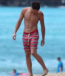 Sexy Shirtless 58f9e9980242e.jpg